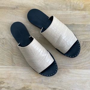 FRĒDA SALVADOR sandal